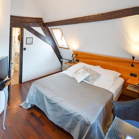 Restaurant & ****Hotel Hoeerhof Idstein Δωμάτιο φωτογραφία
